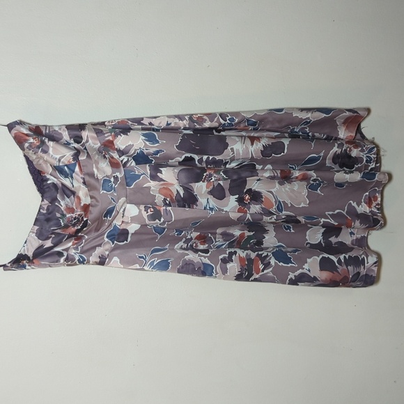 The Limited Purple Abstract Floral Strapless Satin-Feel Dress Women's Size 0 - Picture 2 of 5